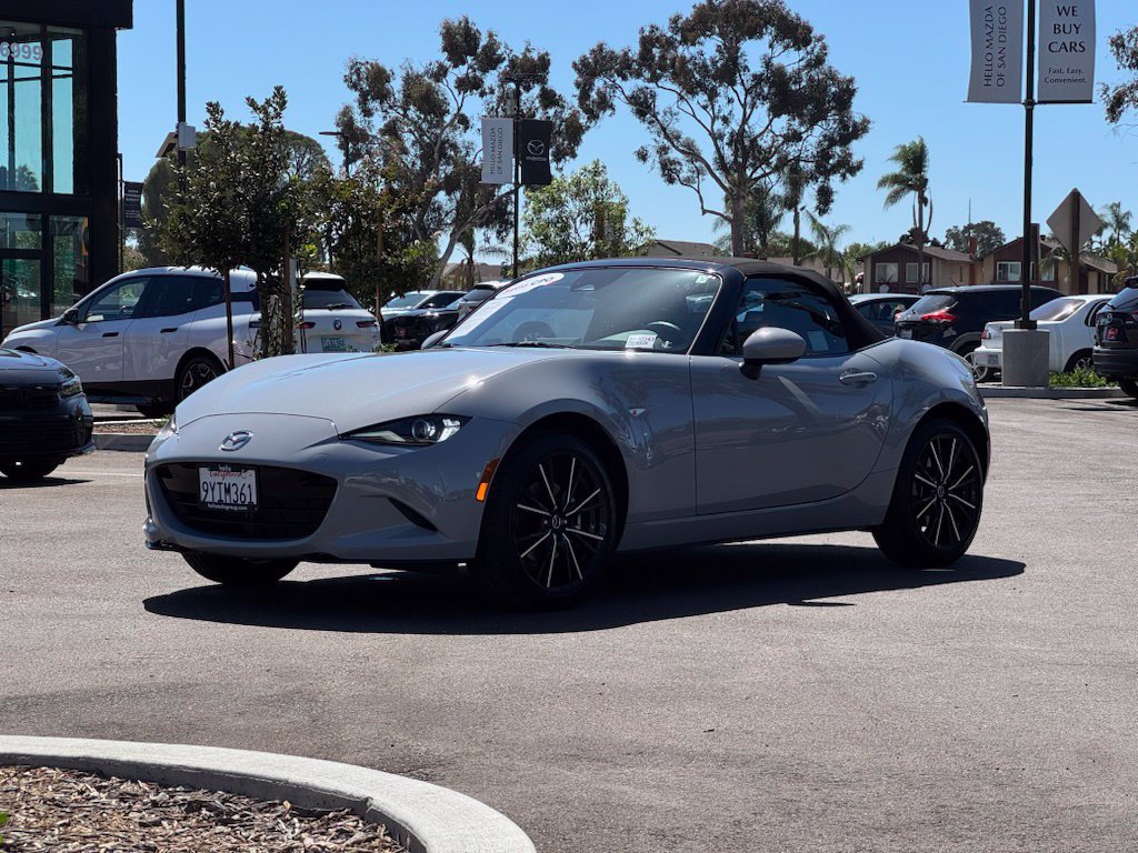 Certified 2025 MAZDA MX-5 Miata Grand Touring w/ Weather Package RWD image 6