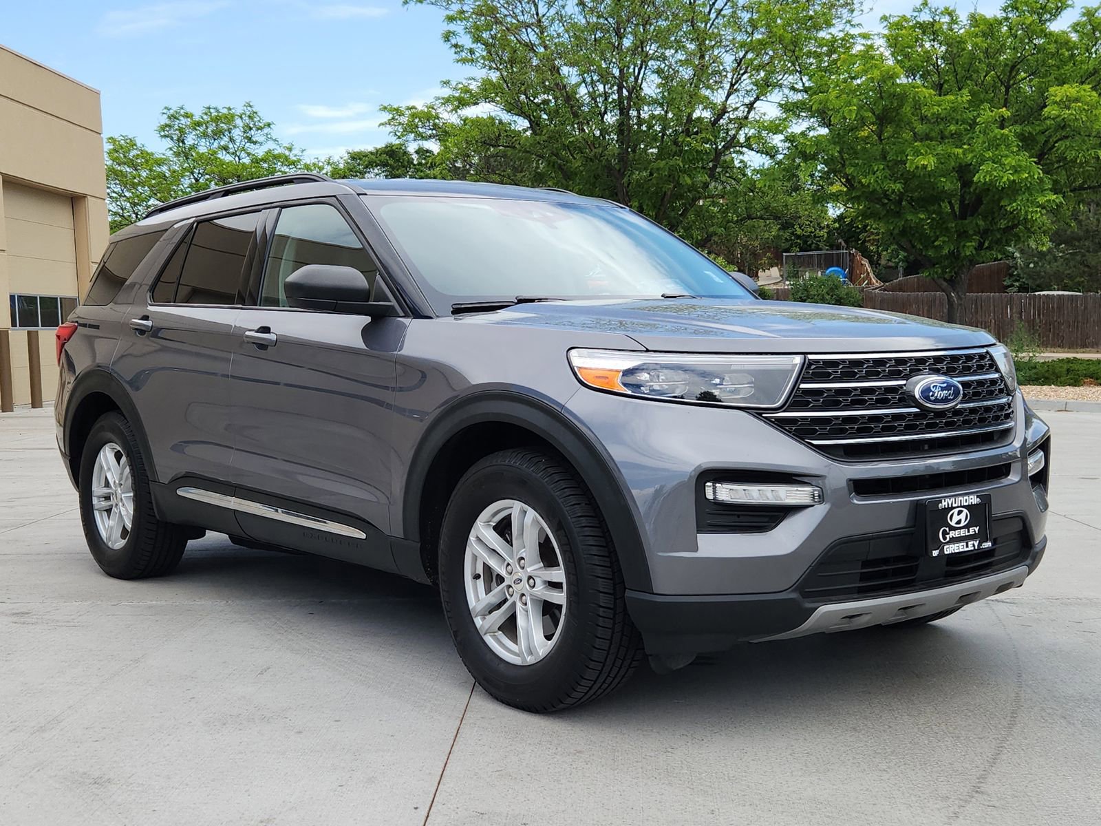 Used 2021 Ford Explorer XLT w/ Equipment Group 202A AWD/4WD image 7