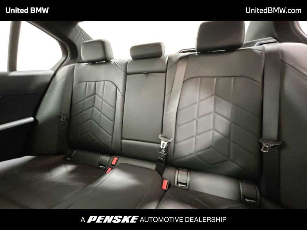 New 2026 BMW 550e xDrive w/ Premium Package image 21