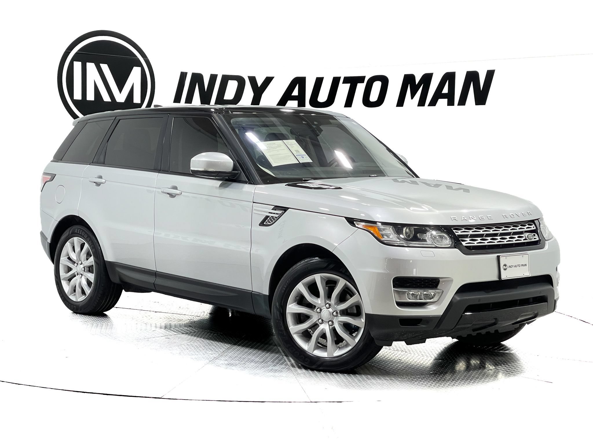 Used 2017 Land Rover Range Rover Sport HSE AWD/4WD image 2