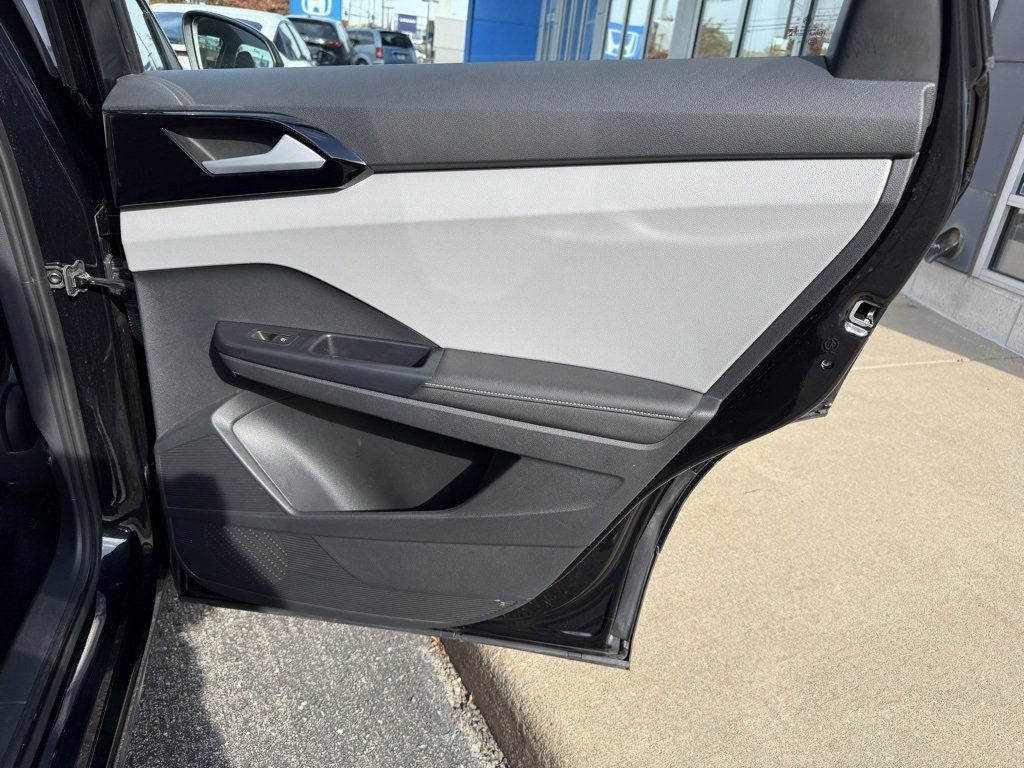 Used 2024 Volkswagen Taos S image 36