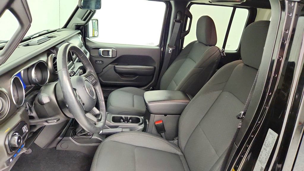 Used 2023 Jeep Wrangler Unlimited w/ Cold Weather Group AWD/4WD image 19