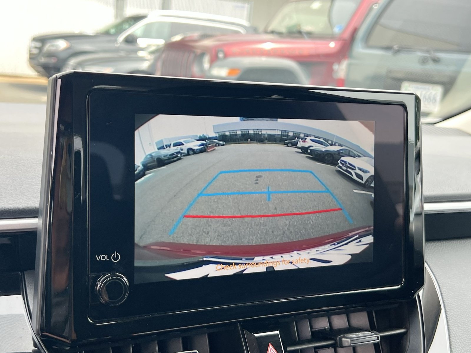 Used 2025 Toyota Corolla LE FWD image 18