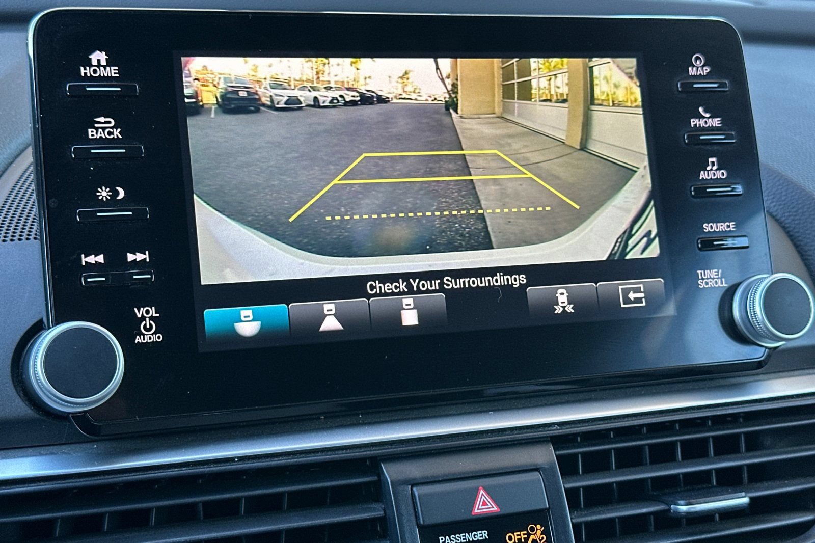 Used 2019 Honda Accord Touring image 19