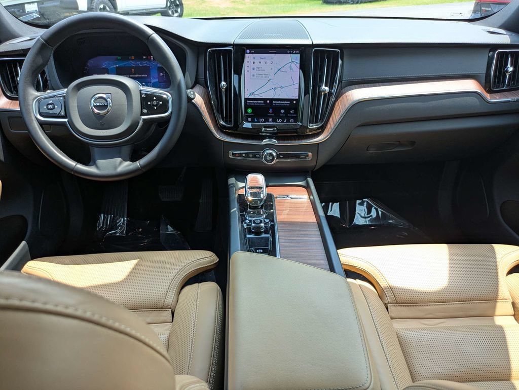 Used 2023 Volvo XC60 B5 Ultimate AWD/4WD image 16