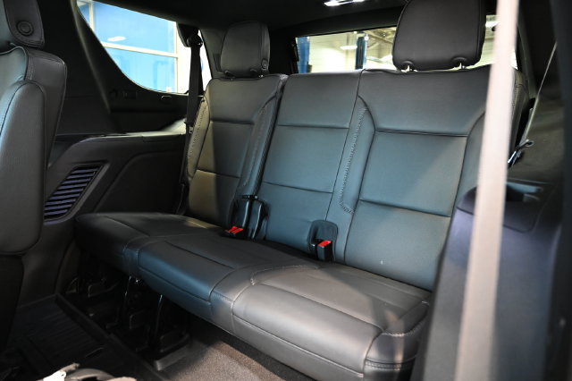Used 2023 GMC Yukon Denali w/ LPO, Floor Liner Package AWD/4WD image 14