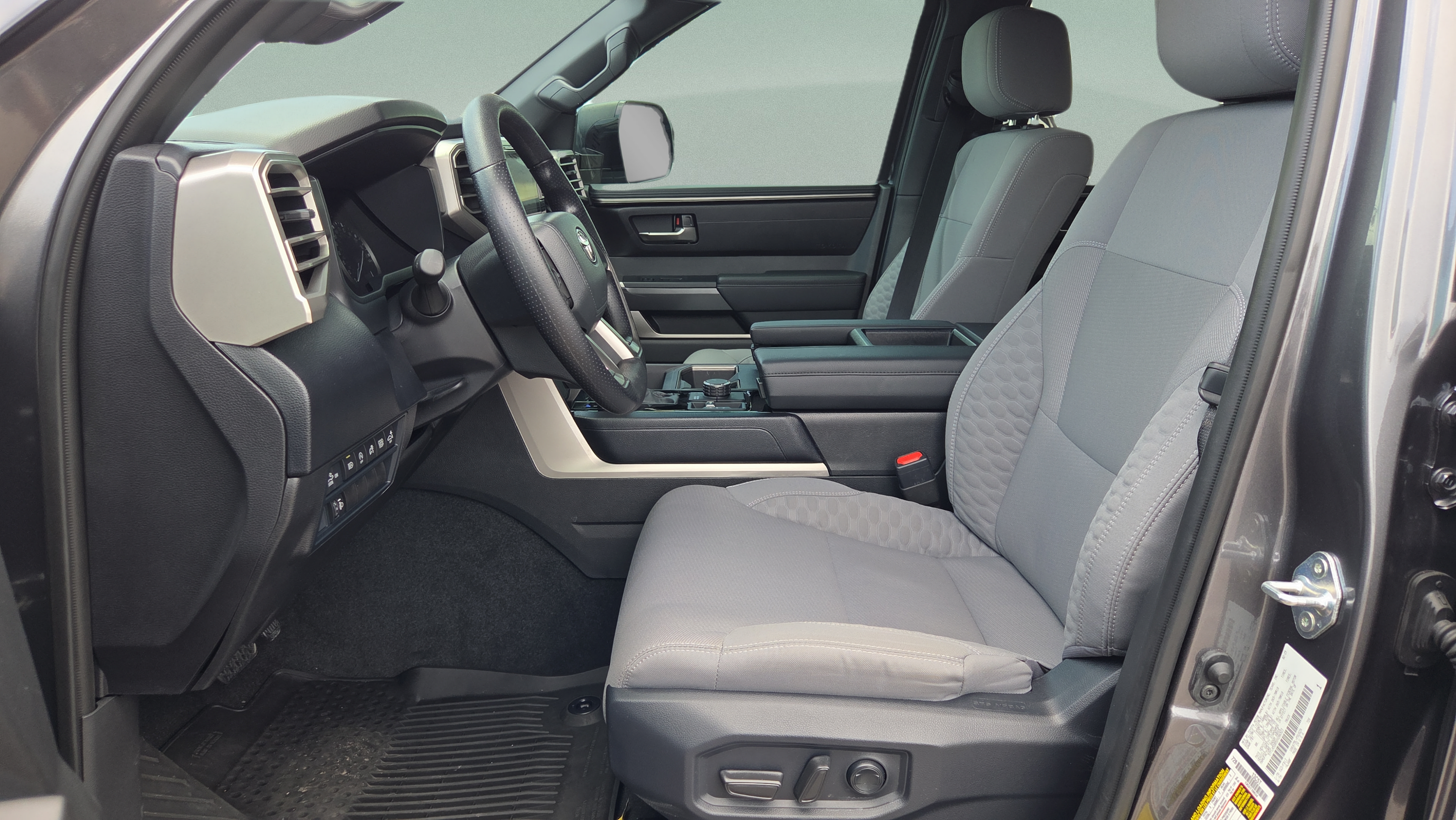 Certified 2025 Toyota Tundra SR5 w/ SR5 Convenience Package AWD/4WD image 10
