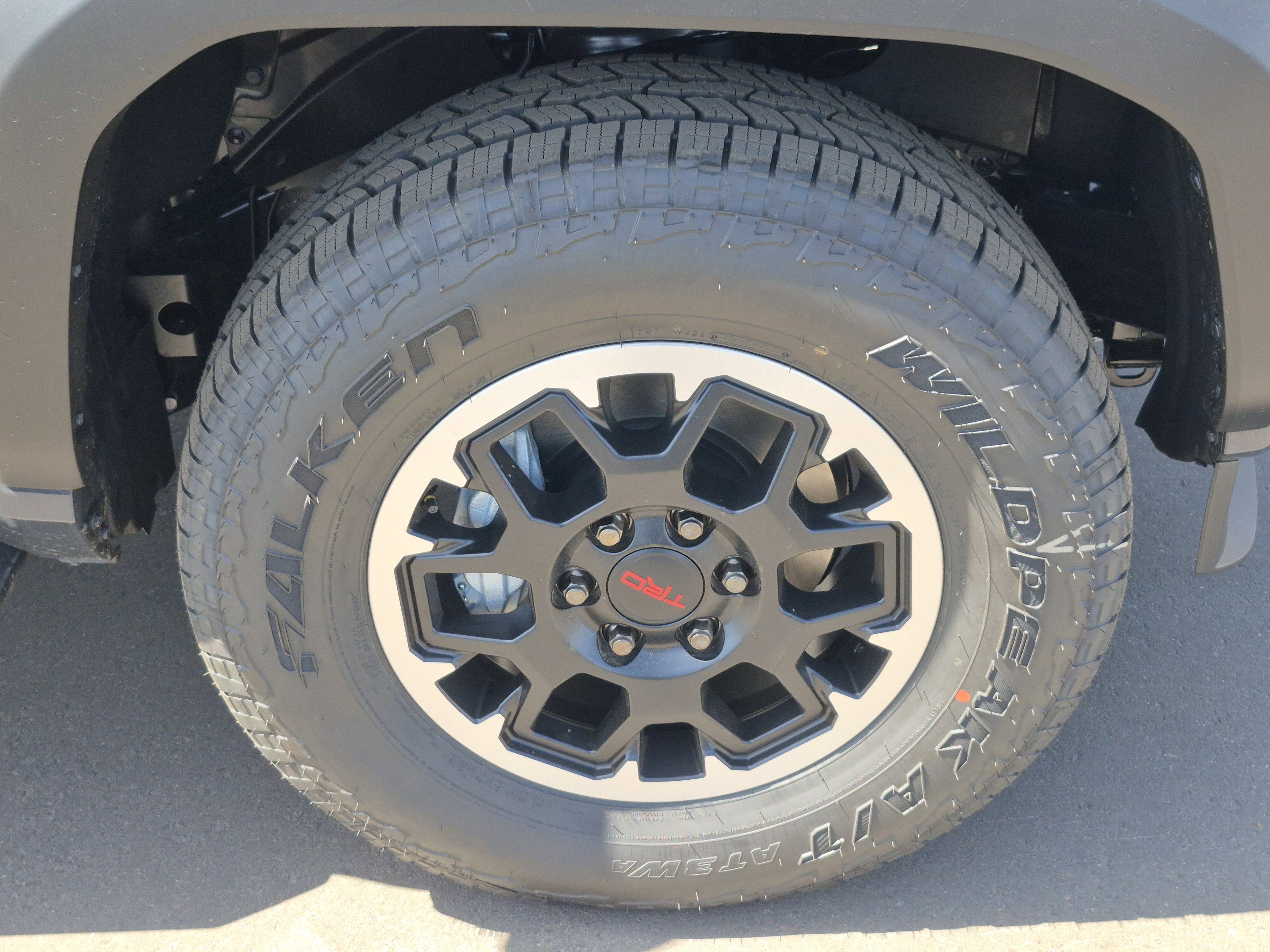 New 2026 Toyota 4Runner SR5 AWD/4WD image 12
