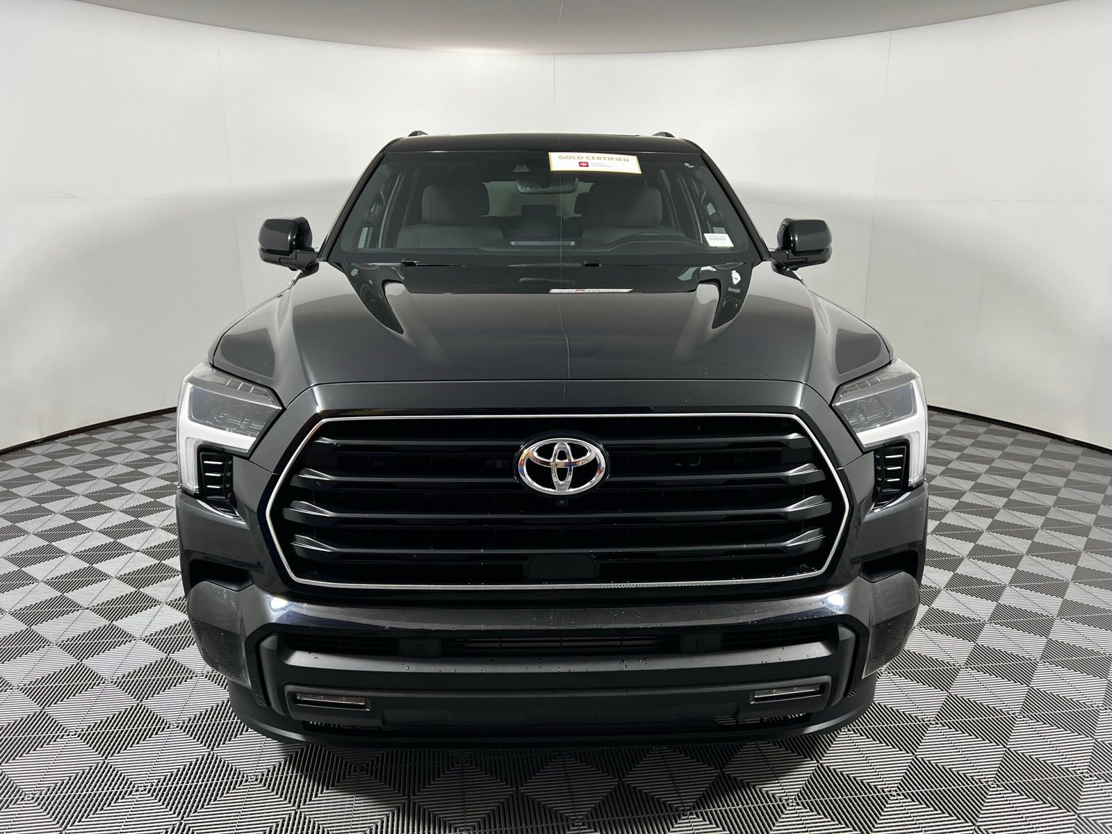 Certified 2025 Toyota Sequoia SR5 image 2