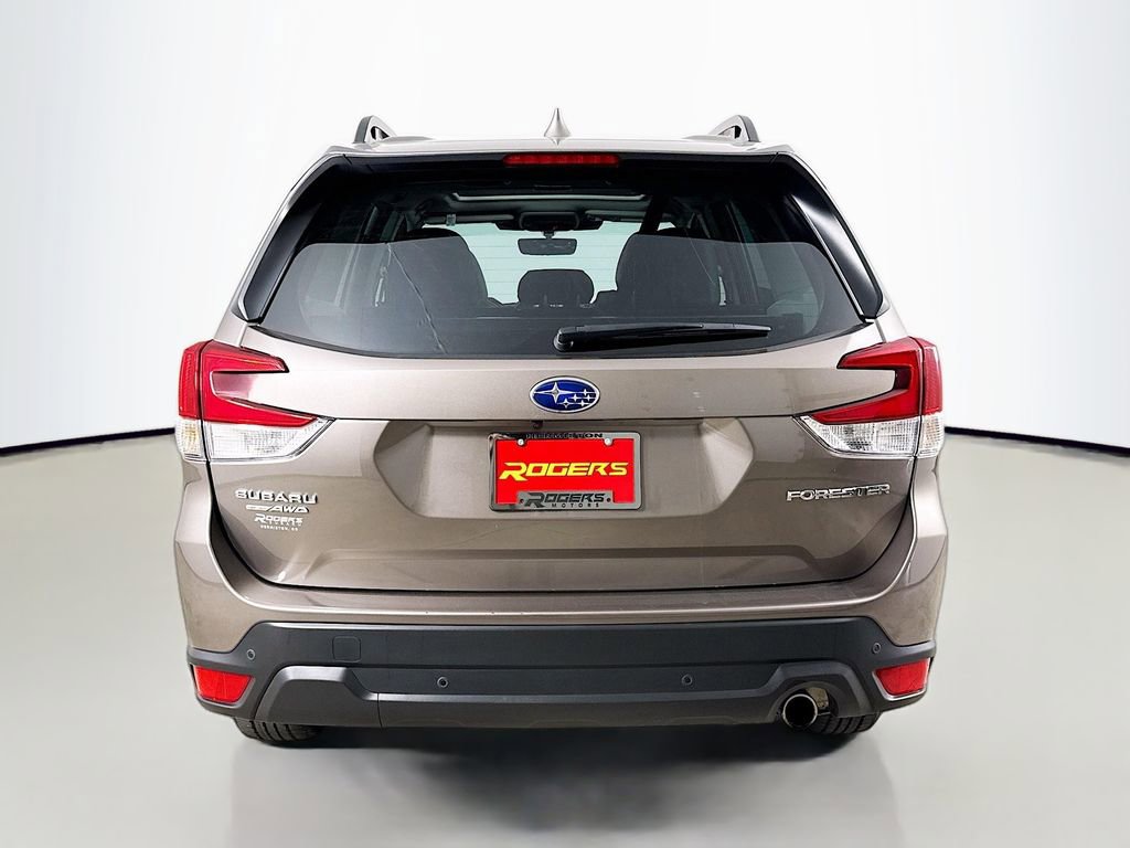 Used 2023 Subaru Forester Limited AWD/4WD image 7
