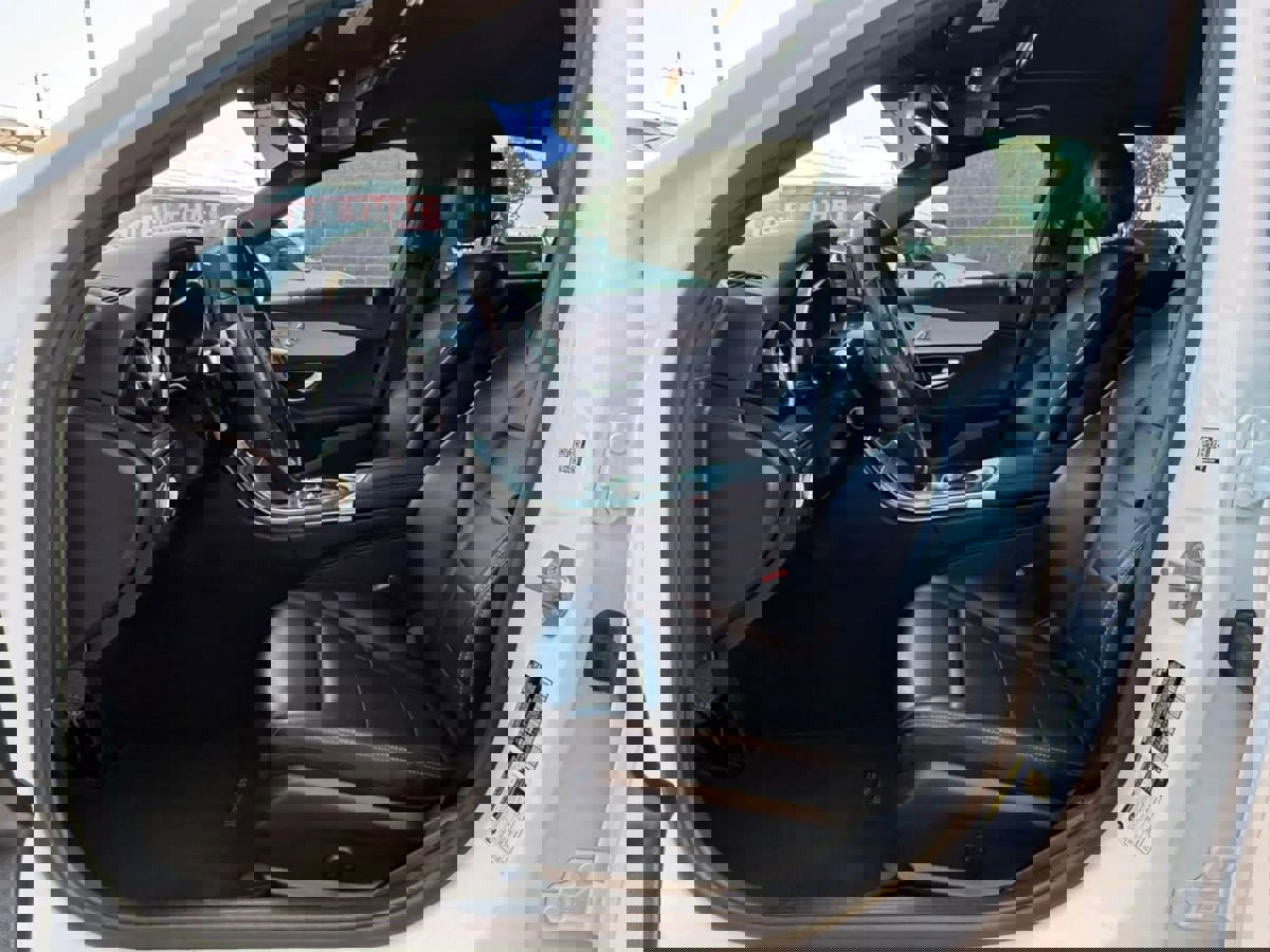 Used 2018 Mercedes-Benz C 300 Sedan w/ Premium Package image 39