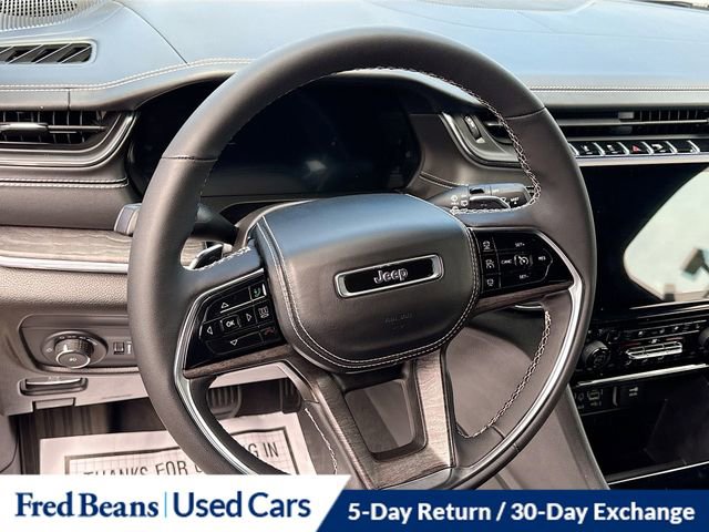 Used 2024 Jeep Grand Cherokee Overland image 12