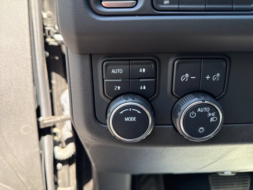 Used 2021 Chevrolet Tahoe Z71 AWD/4WD image 27