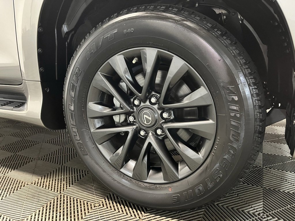 Used 2020 Lexus GX 460 Premium image 3