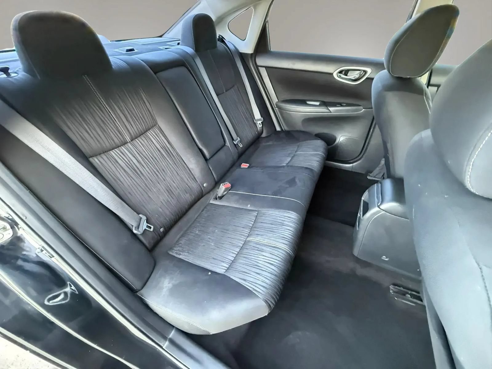 Used 2016 Nissan Sentra SV FWD image 16