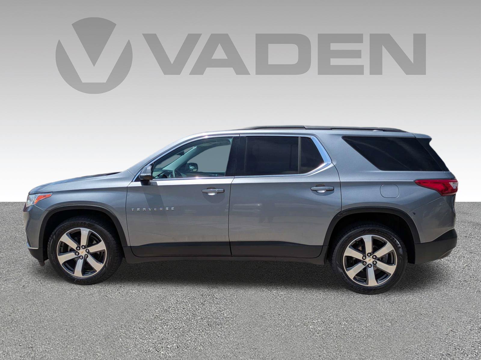 Certified 2019 Chevrolet Traverse LT w/ LT Premium Package FWD image 29