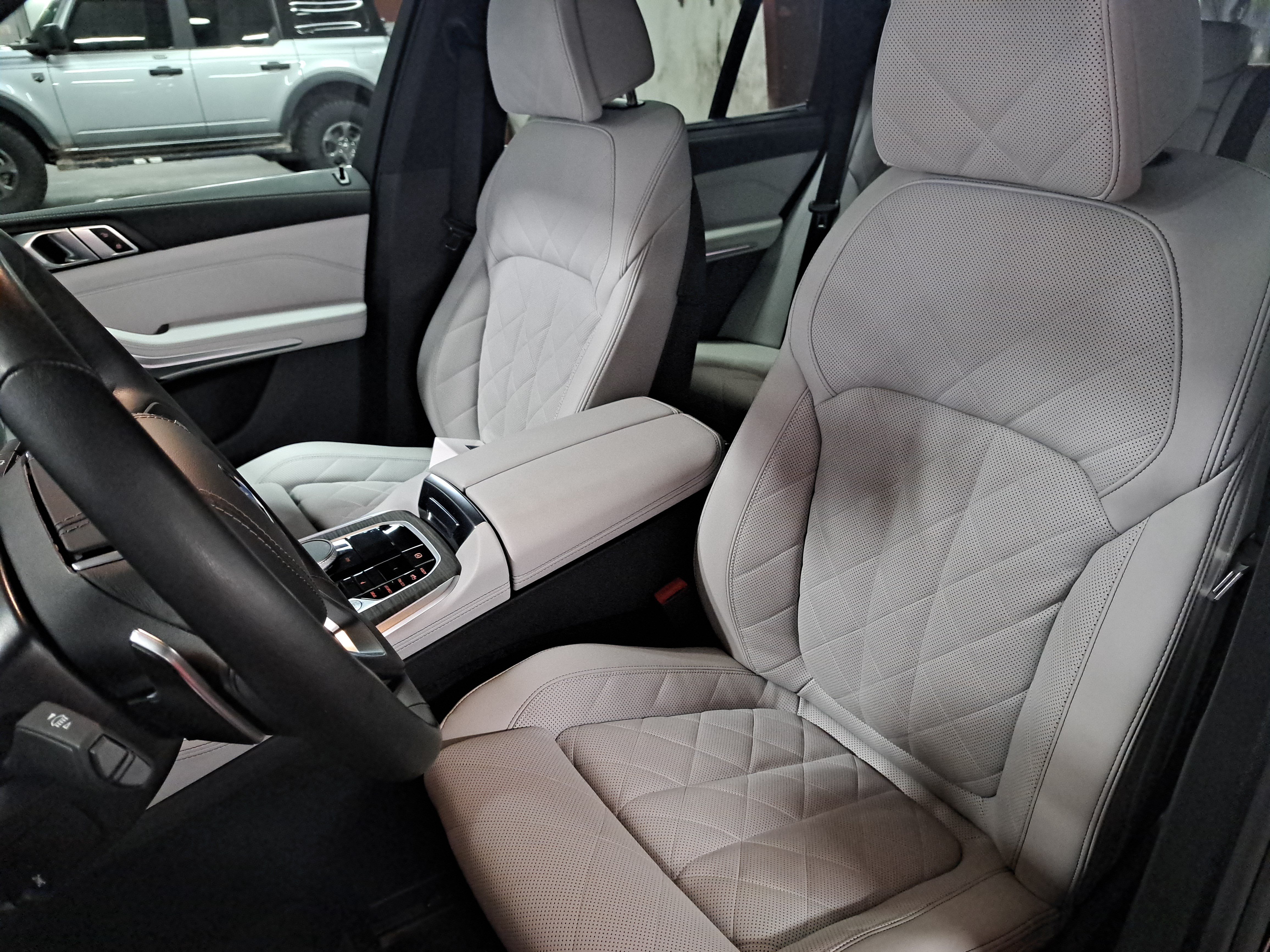 Certified 2026 BMW X5 xDrive40i w/ Climate Comfort Package AWD/4WD image 16
