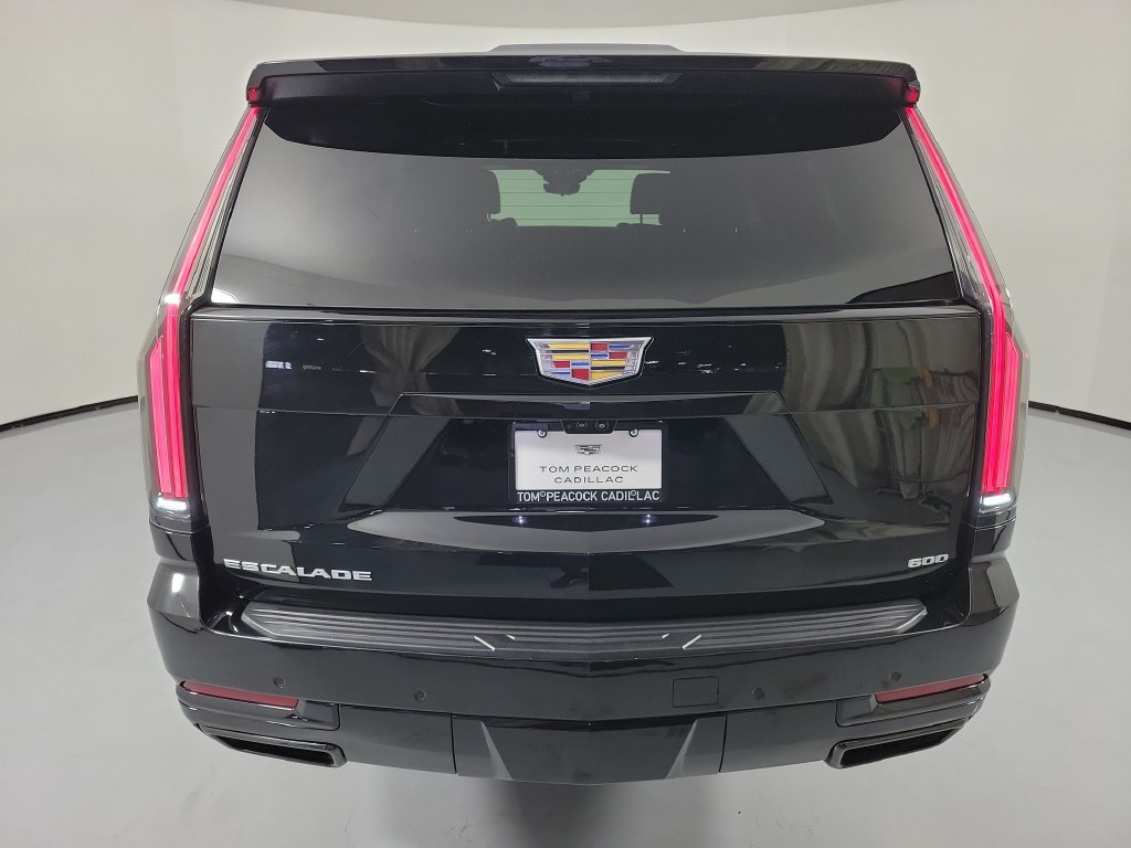 Used 2025 Cadillac Escalade ESV Sport AWD/4WD image 5