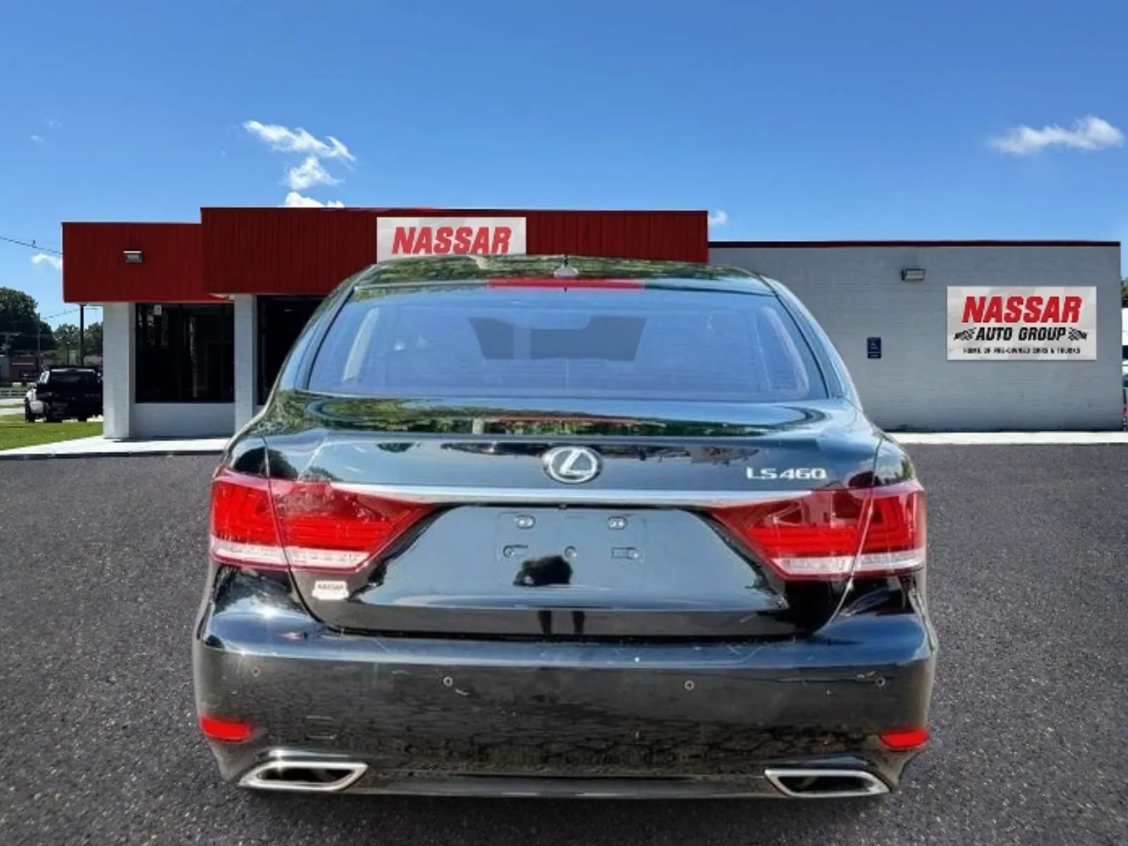 Used 2013 Lexus LS 460 w/ Comfort Pkg RWD image 5