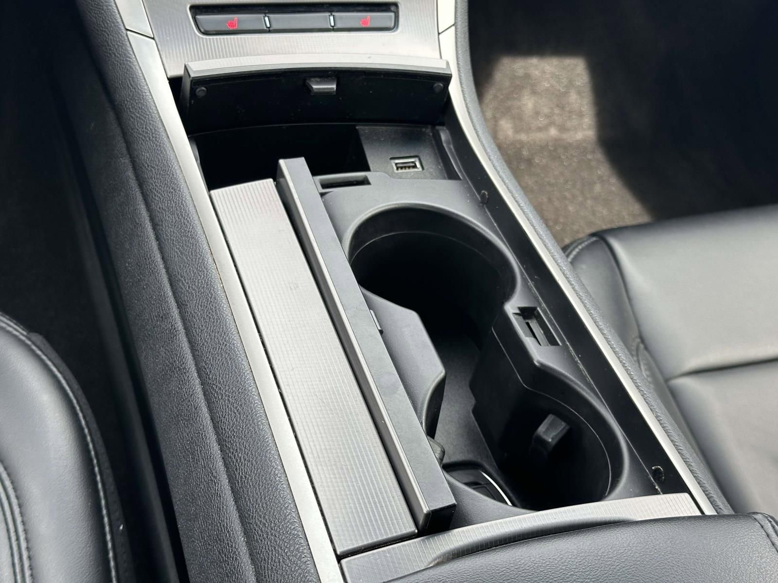 Used 2020 Lincoln MKZ AWD image 19