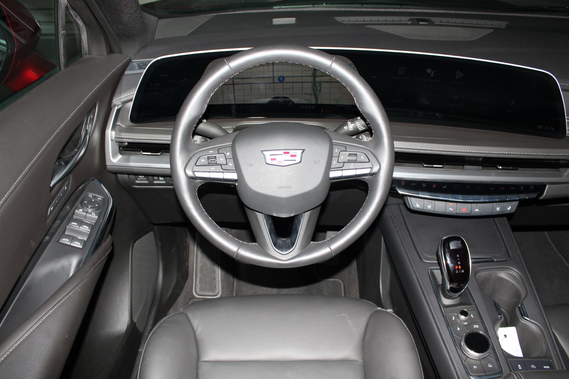 Used 2024 Cadillac XT4 Premium Luxury FWD image 16