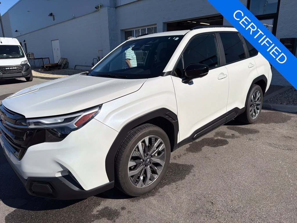 Used 2025 Subaru Forester Touring AWD/4WD image 4