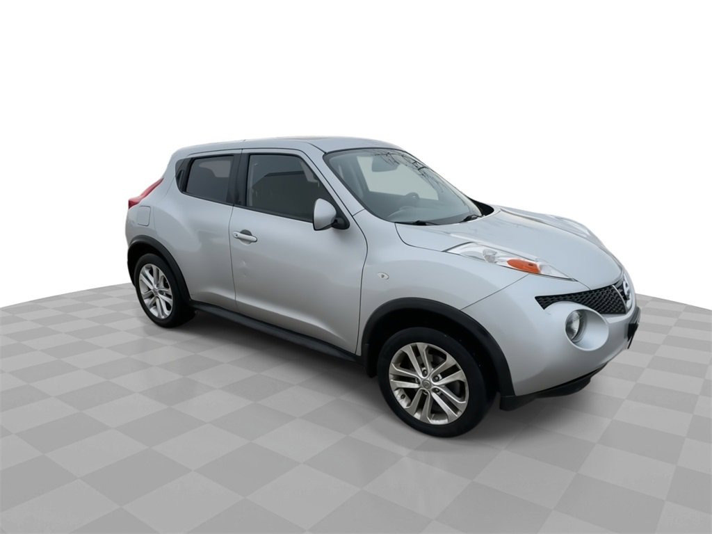 Used 2014 Nissan Juke SV w/ Navigation Package image 2