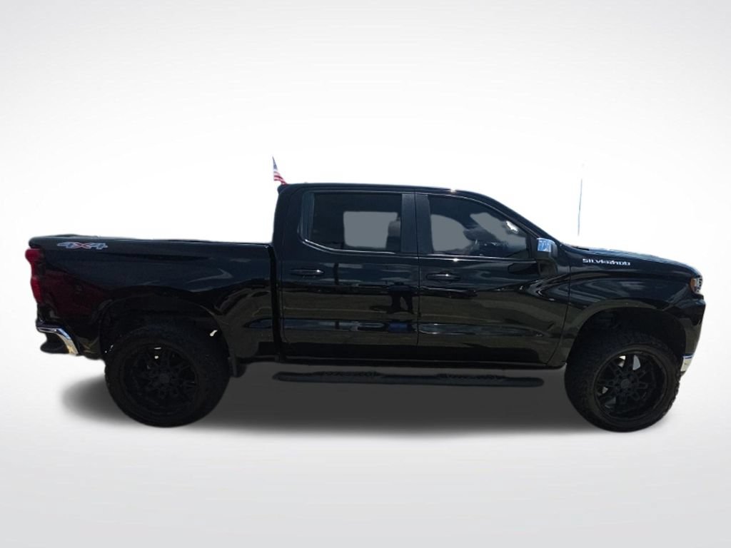 Used 2020 Chevrolet Silverado 1500 LT AWD/4WD image 5