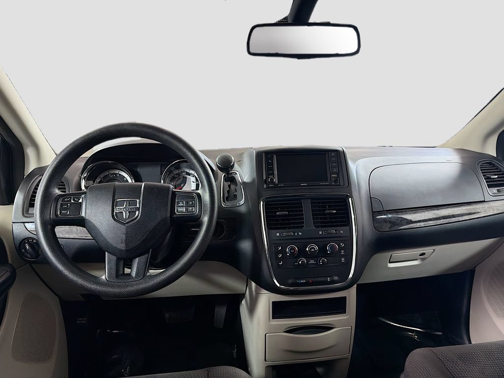 Used 2019 Dodge Grand Caravan SE w/ UConnect Hands-Free Group FWD image 21