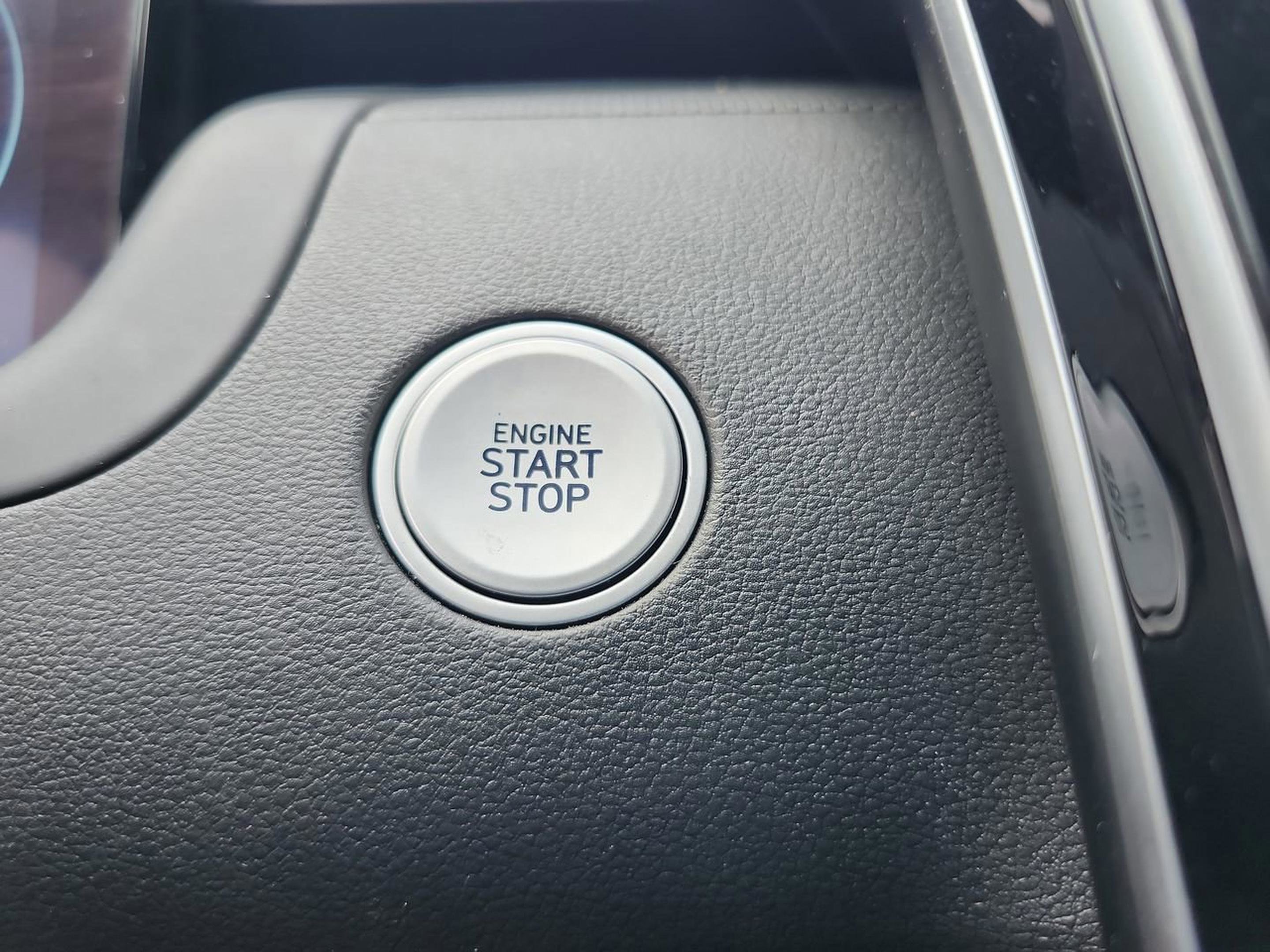 Used 2024 Hyundai Santa Cruz Night image 28