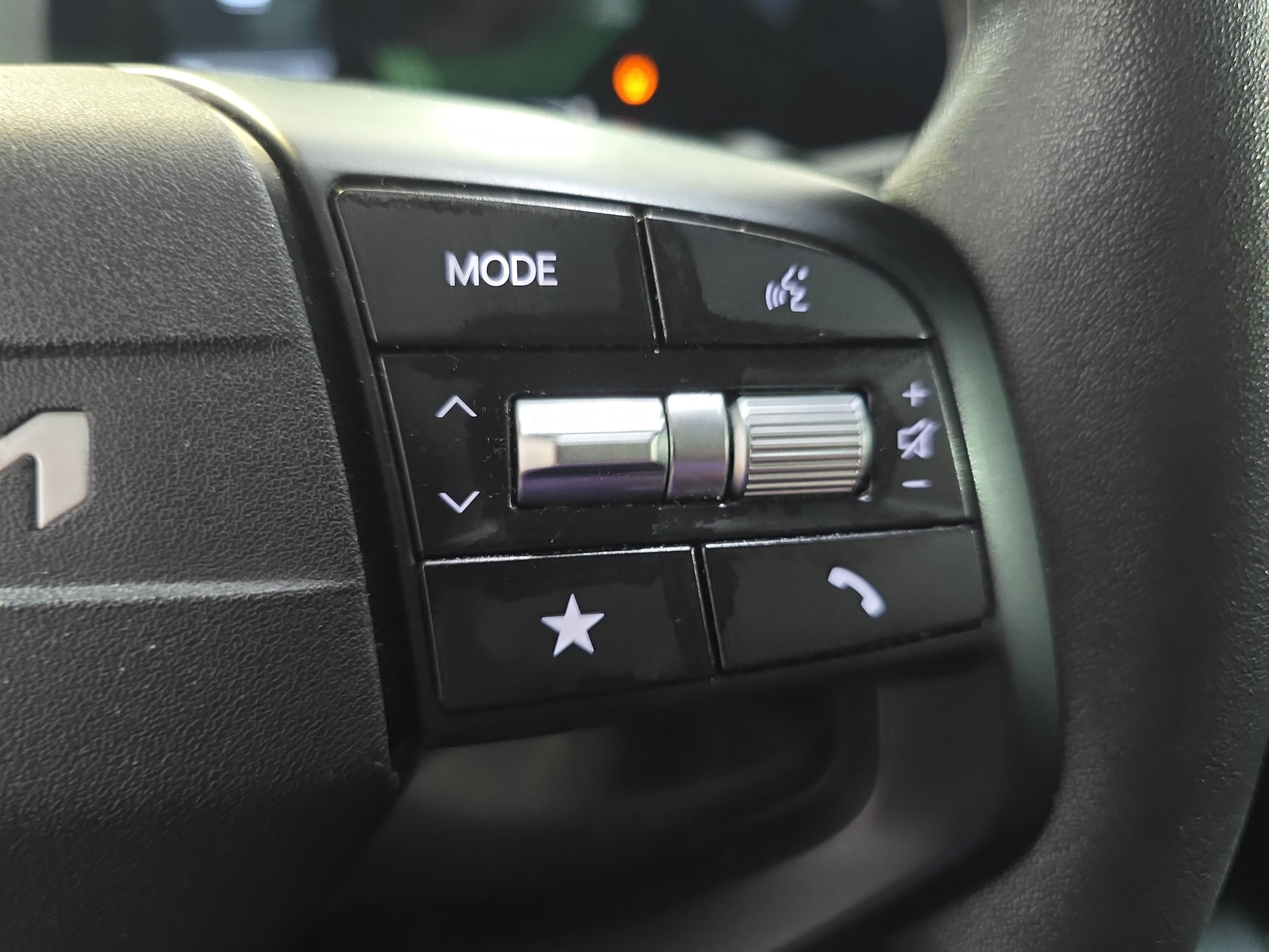 Used 2025 Kia K4 FWD image 15