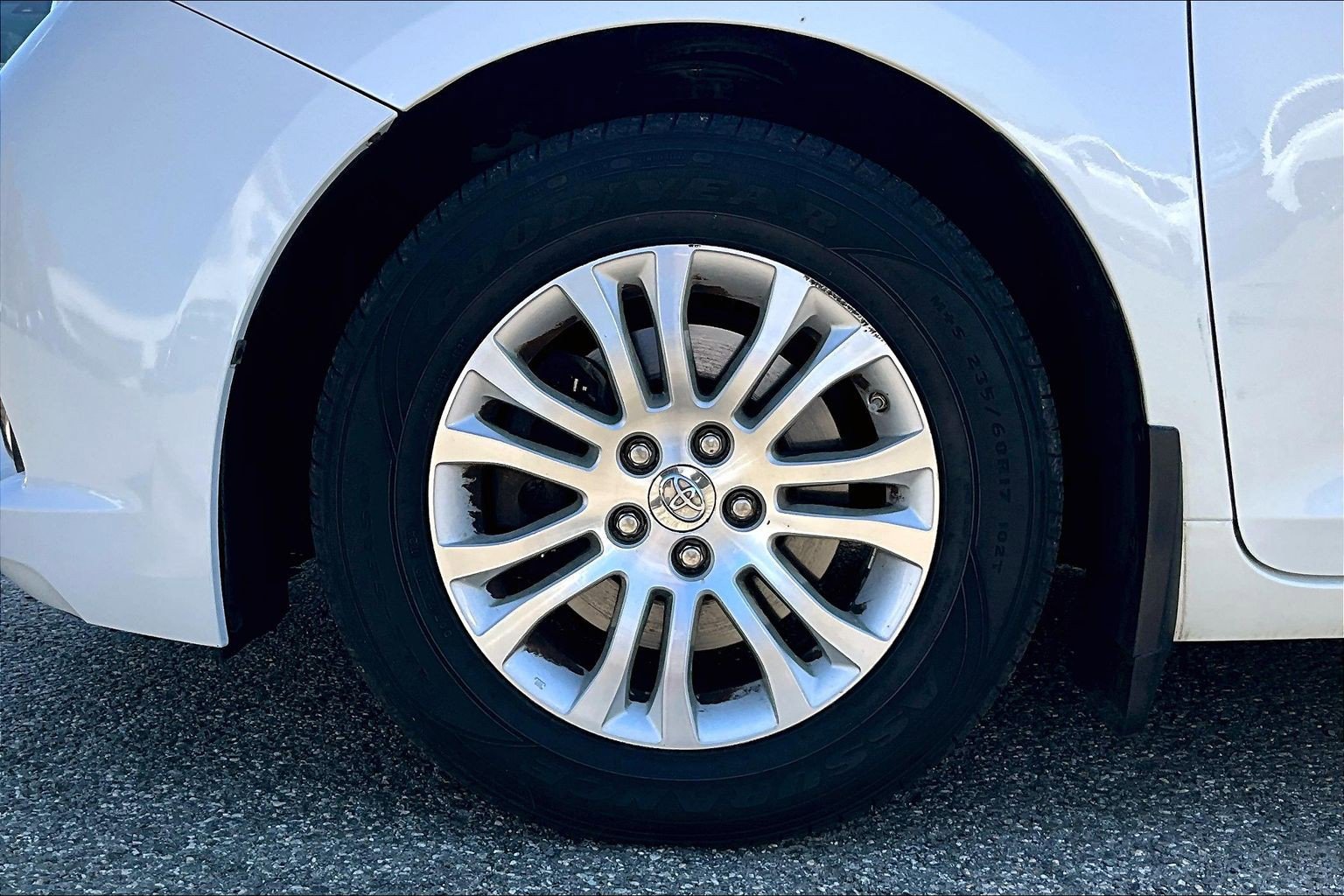 Used 2016 Toyota Sienna XLE Premium image 8