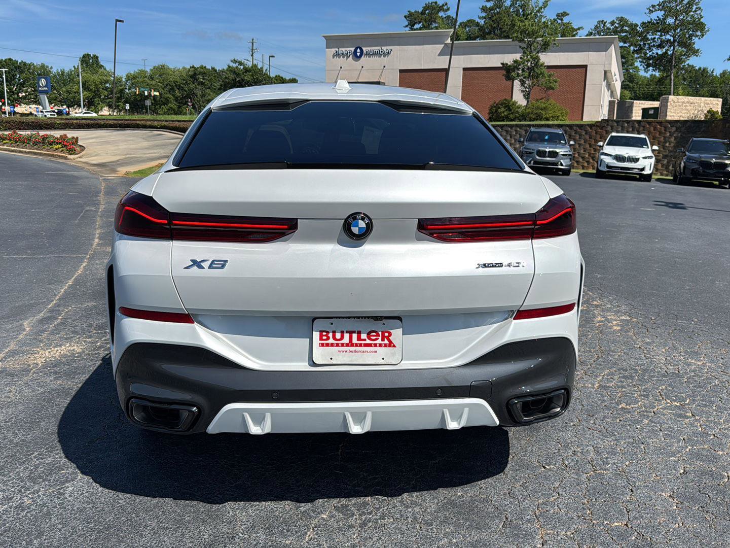 New 2026 BMW X6 xDrive40i w/ Executive Package image 4