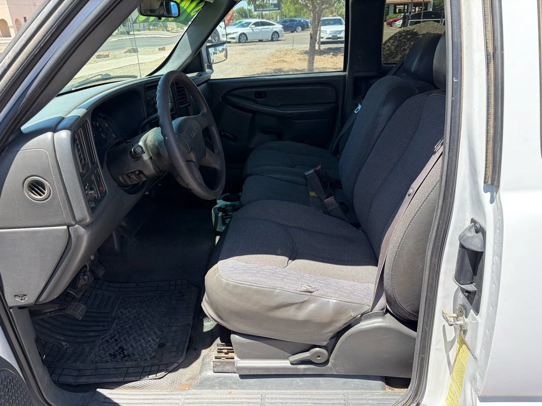 Used 2006 GMC Sierra 3500 W/T RWD image 8