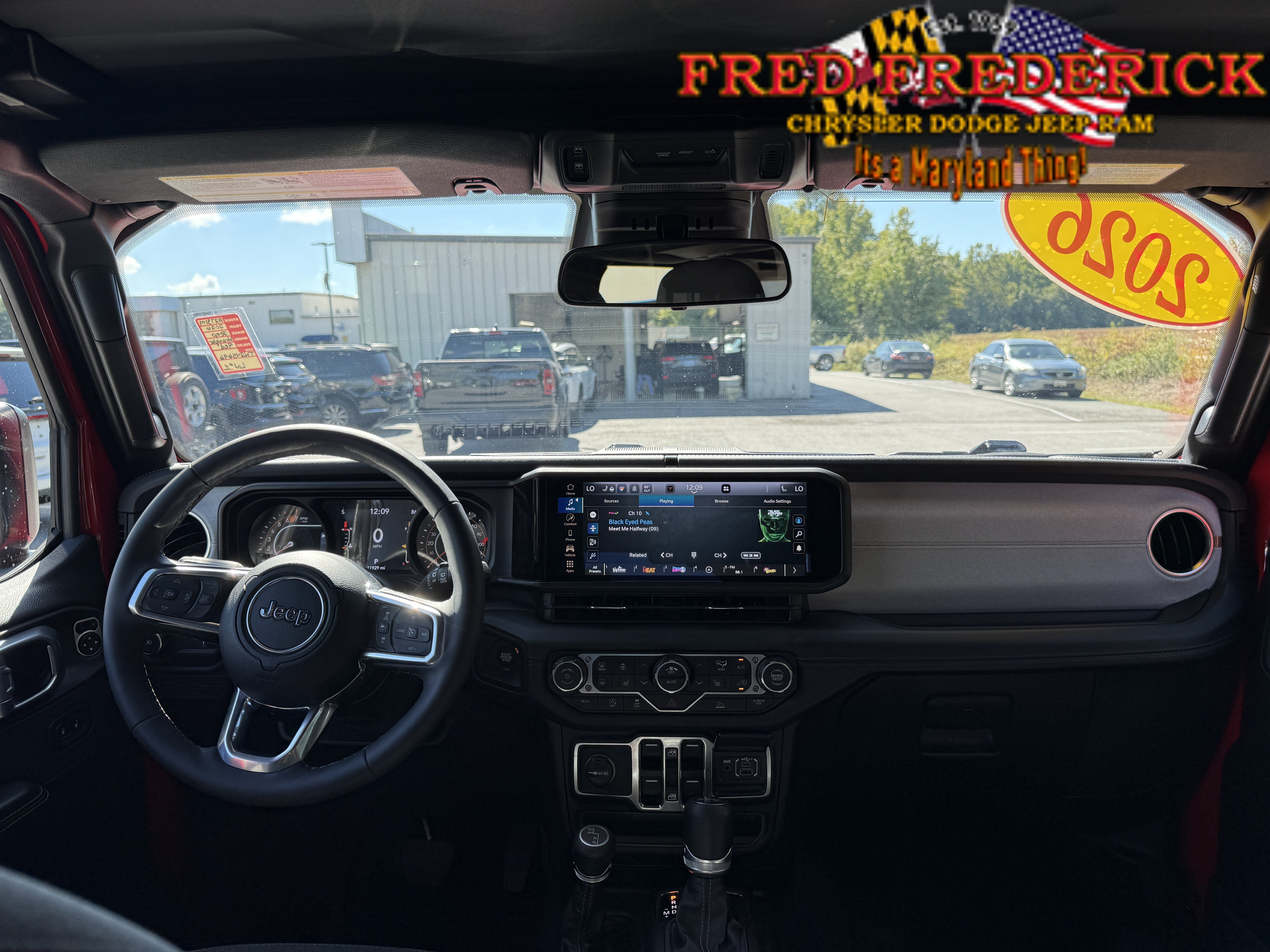 Used 2026 Jeep Wrangler Unlimited Sahara AWD/4WD image 16