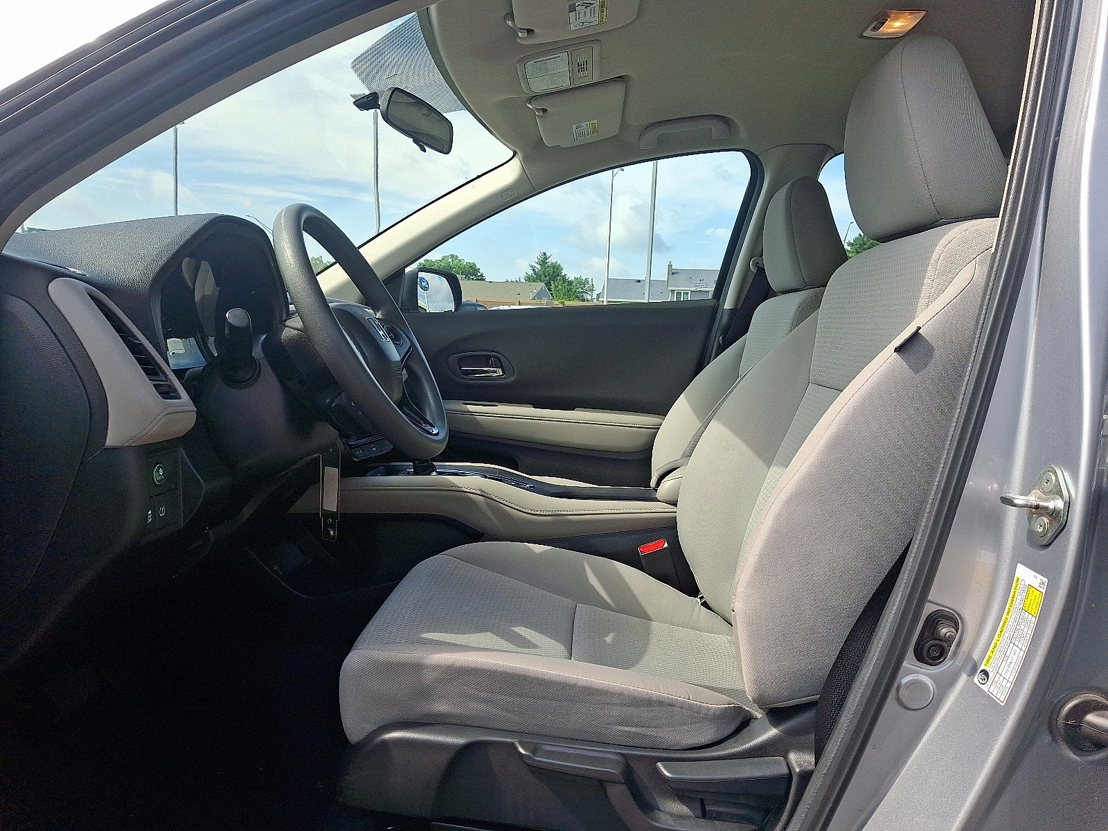 Used 2019 Honda HR-V LX image 13