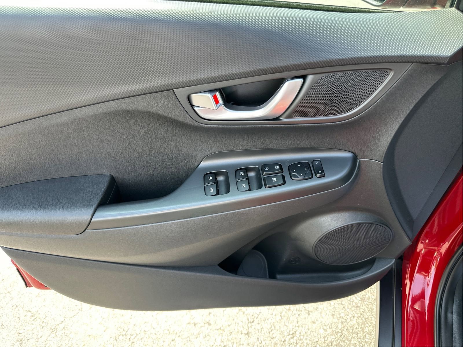 Certified 2022 Hyundai Kona SEL w/ Convenience Package FWD image 21