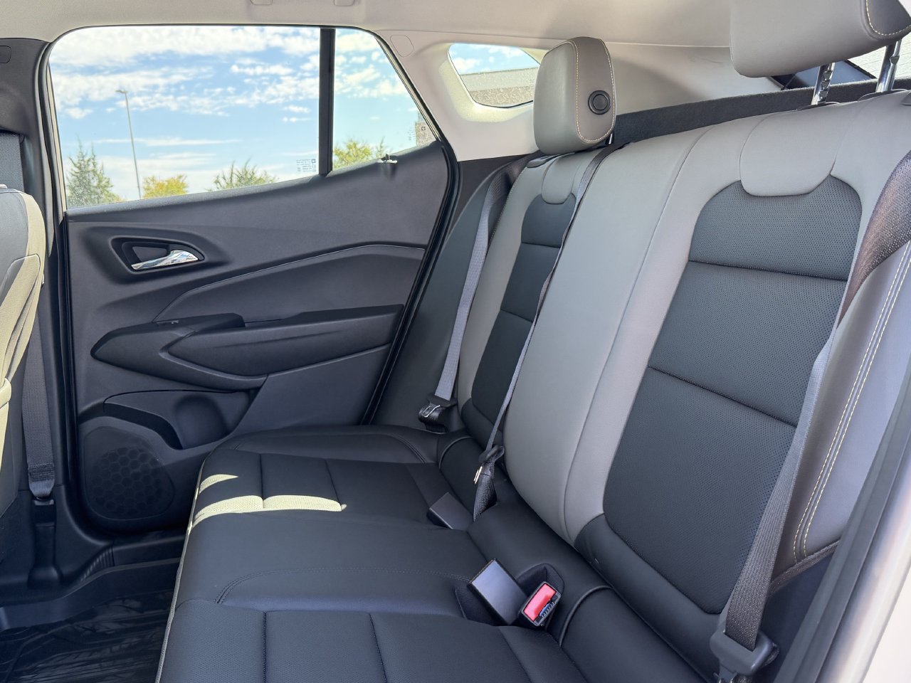 New 2026 Chevrolet Trax ACTIV w/ Driver Confidence Package FWD image 21