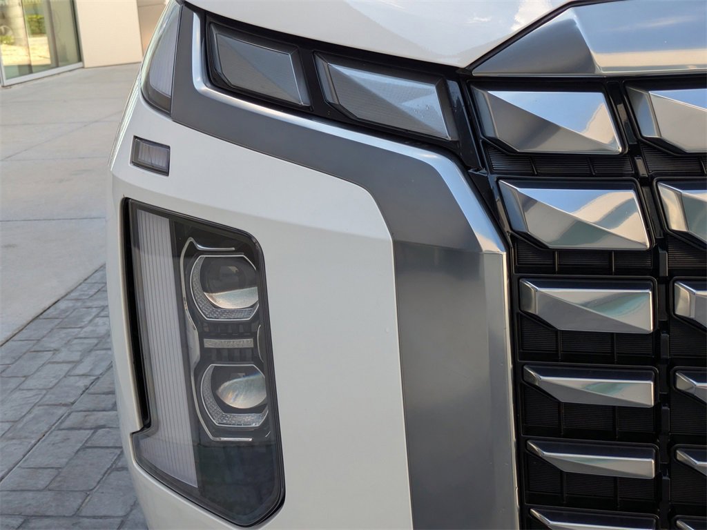 Used 2023 Hyundai Palisade Calligraphy image 10
