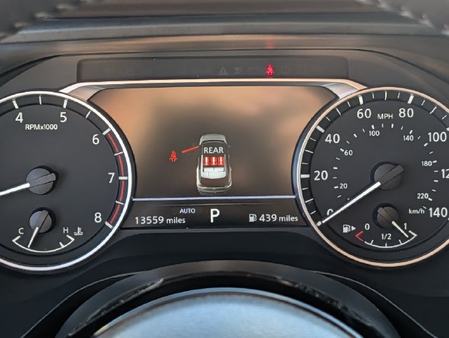Used 2023 Nissan Rogue SL AWD/4WD image 23