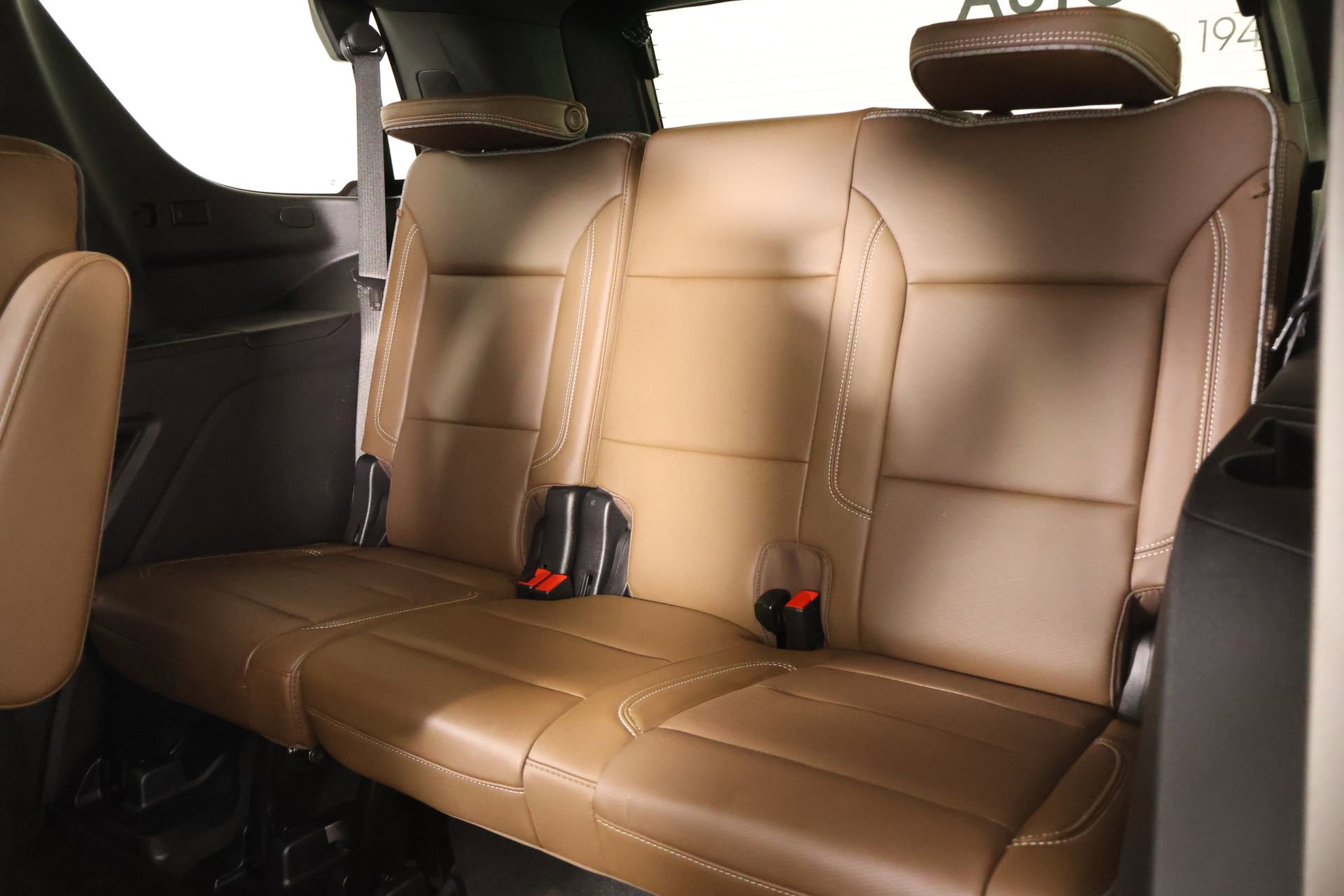 Used 2024 Chevrolet Tahoe High Country AWD/4WD image 14