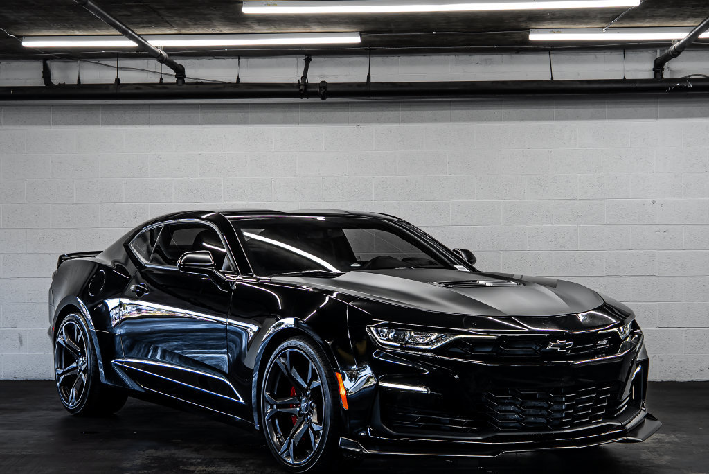 Used 2021 Chevrolet Camaro SS RWD image 7