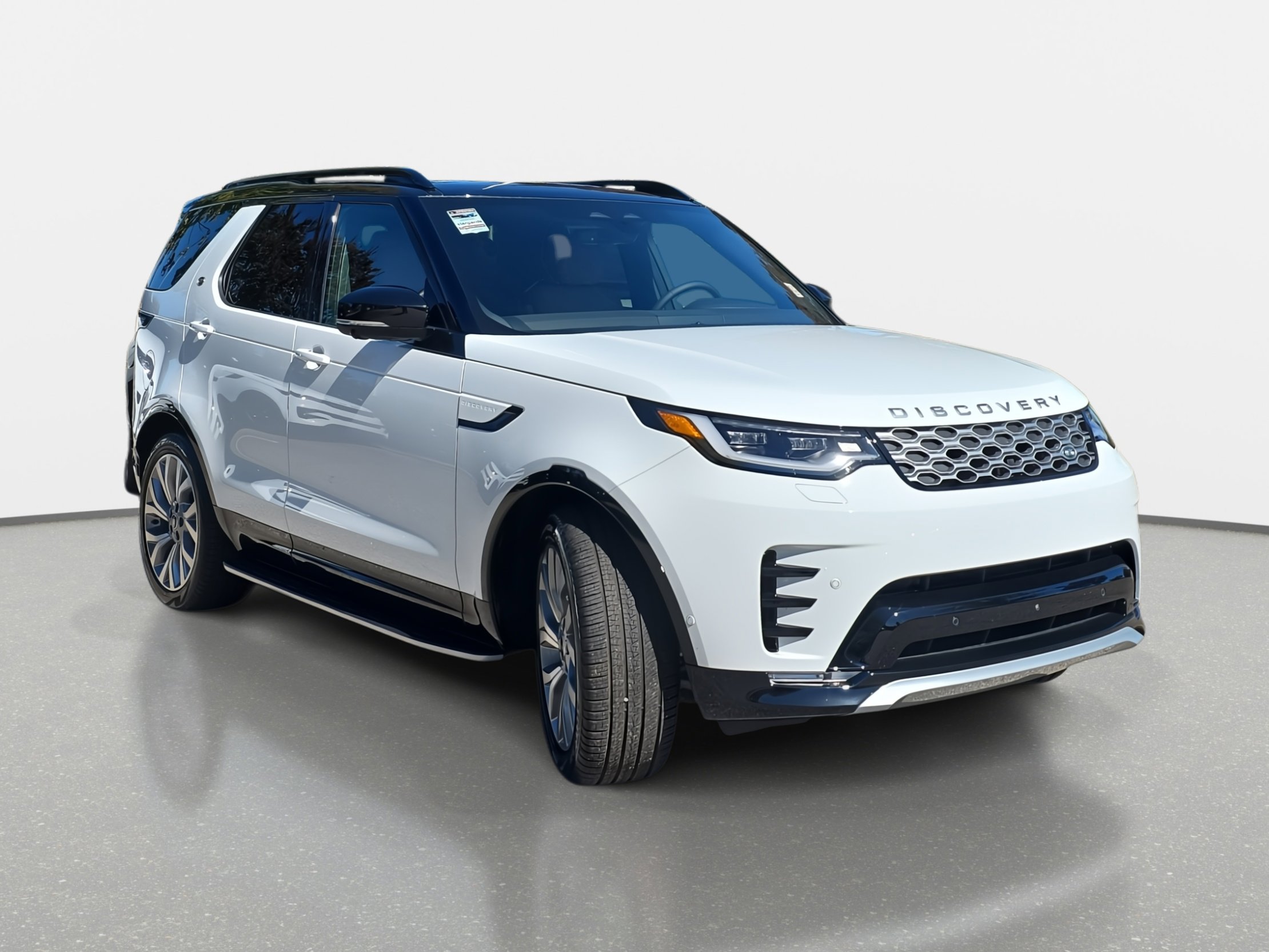 New 2026 Land Rover Discovery Limited Edition image 3