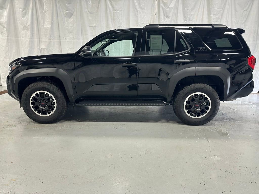 Used 2025 Toyota 4Runner TRD Off-Road AWD/4WD image 4