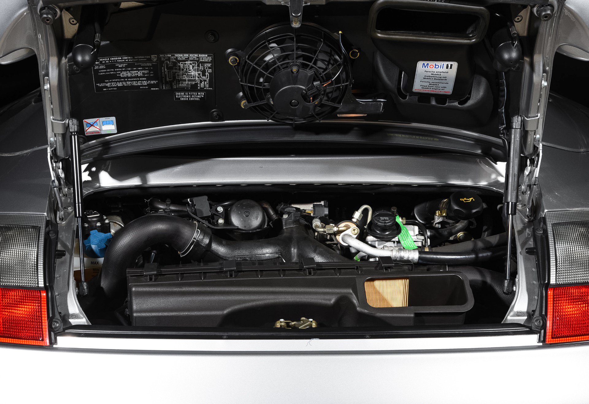 Used 2005 Porsche 911 Turbo image 29