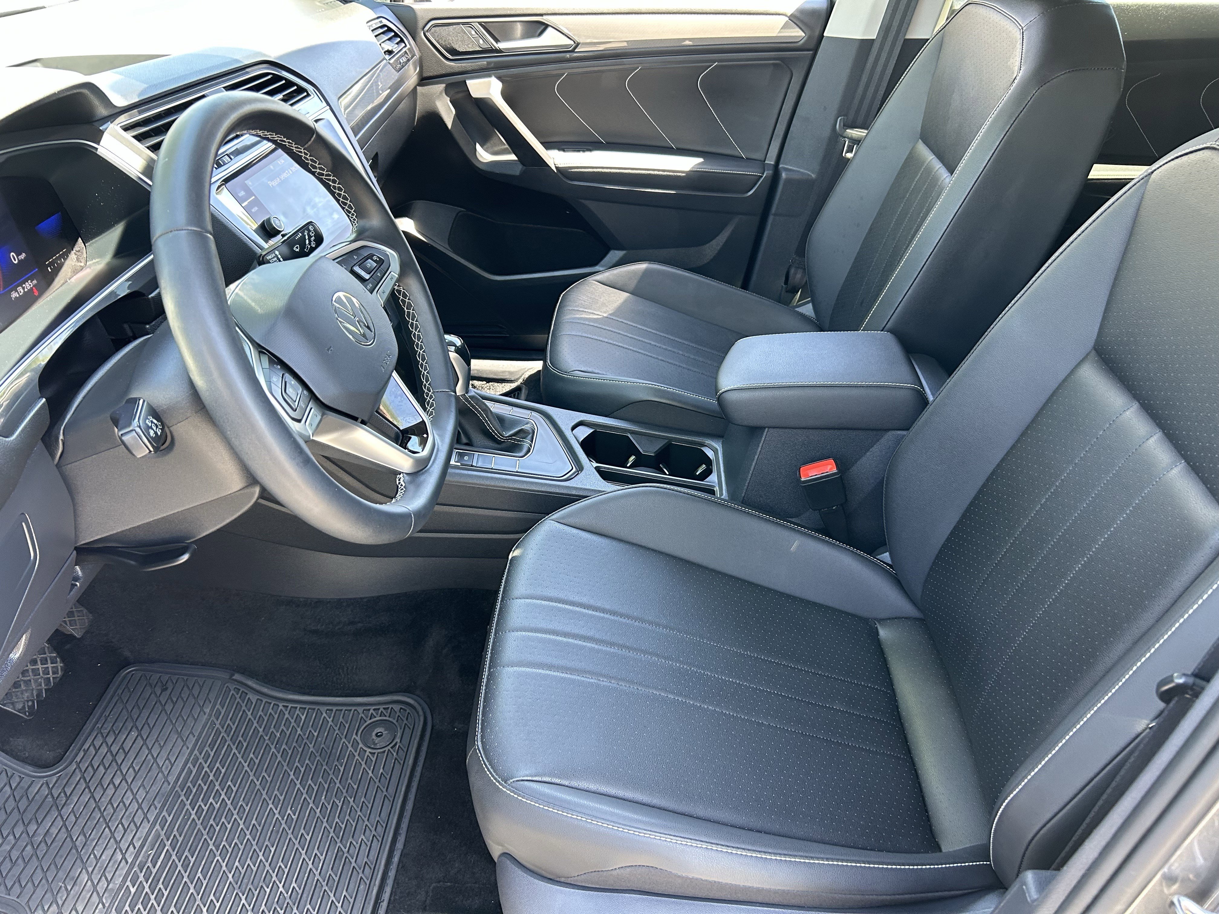 Used 2023 Volkswagen Tiguan SE FWD image 18