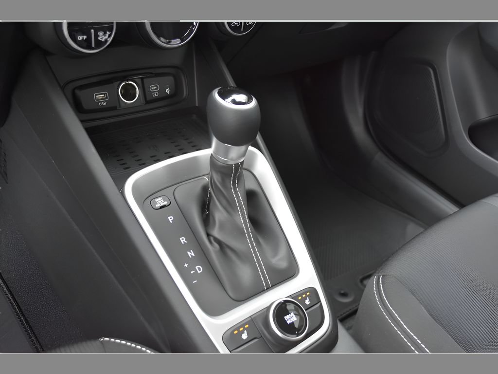 New 2026 Hyundai Venue SEL FWD image 26