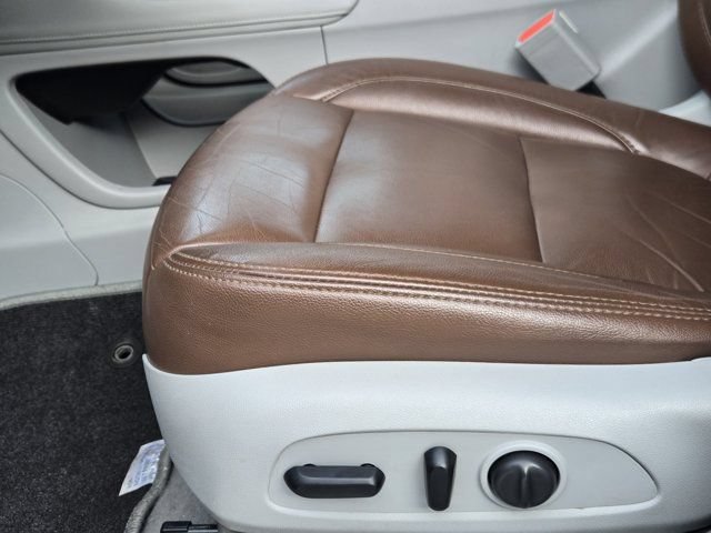 Used 2020 GMC Acadia SLE w/ Driver Convenience Package FWD image 25
