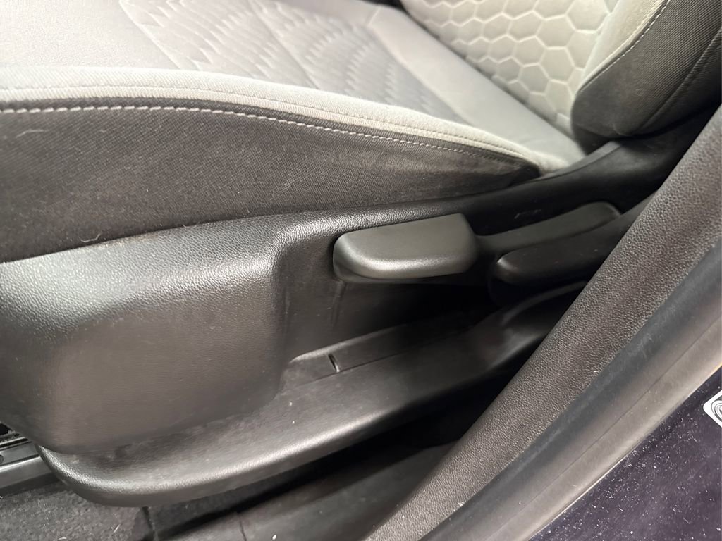 Used 2018 Chevrolet Equinox LS w/ LPO, Blackout Package image 21