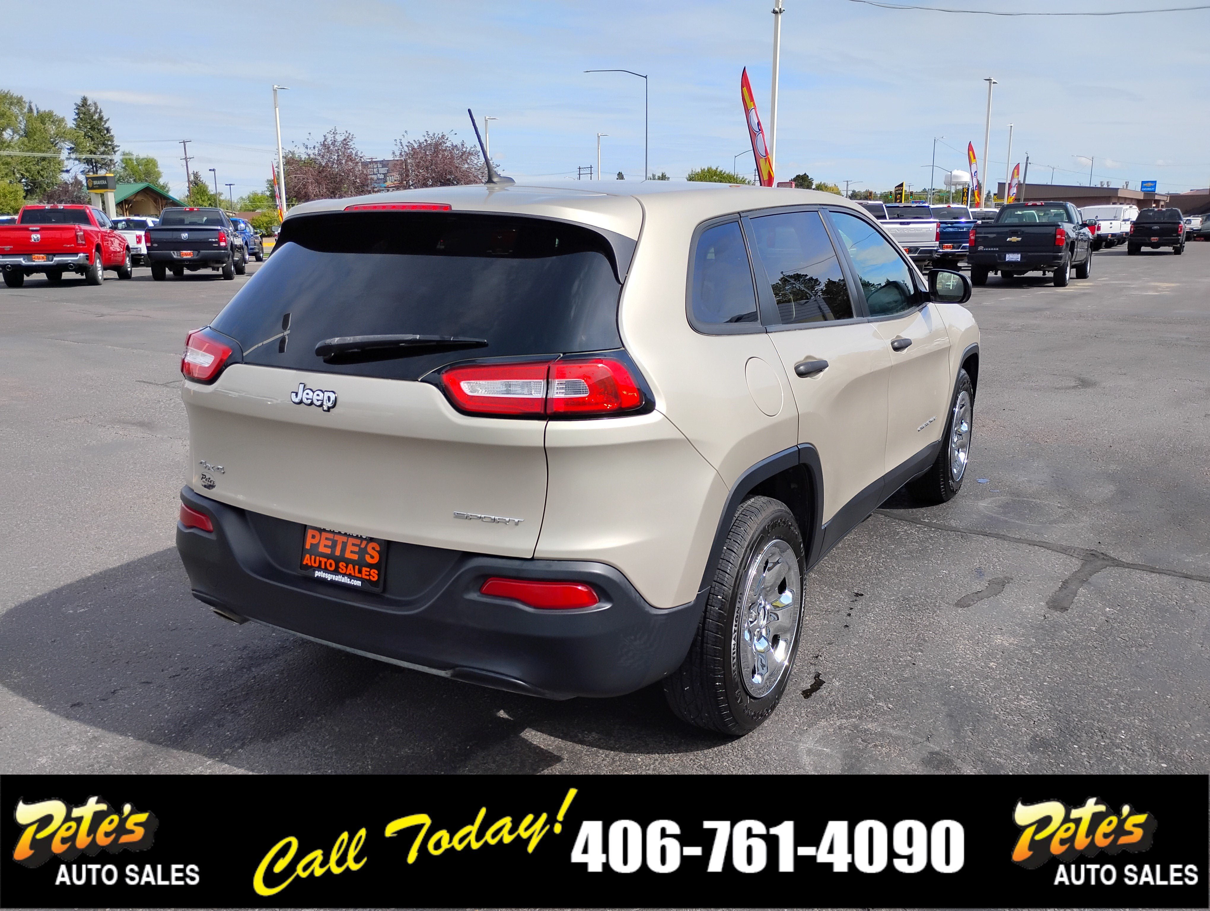 Used 2015 Jeep Cherokee Sport AWD/4WD image 5